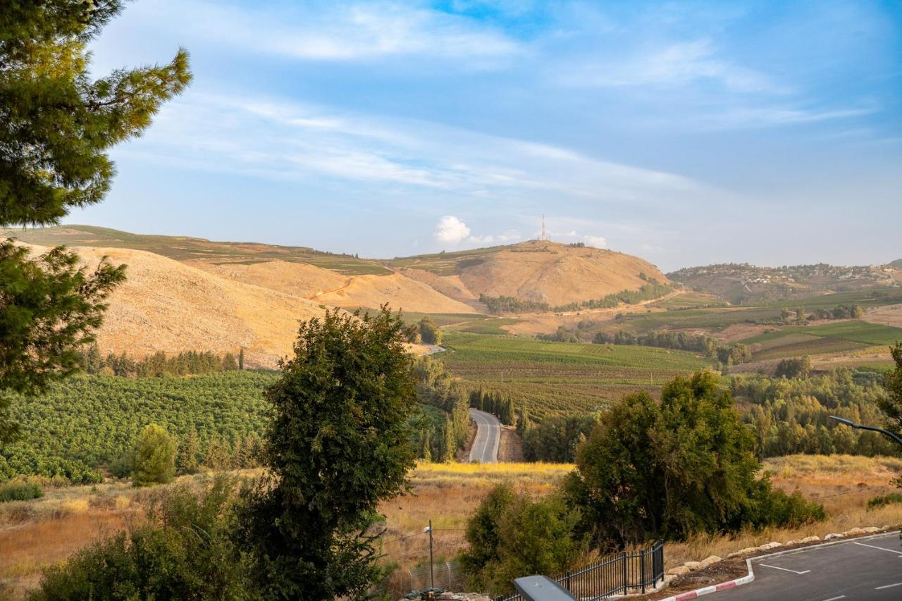 Kfar Giladi Hotel Exterior foto